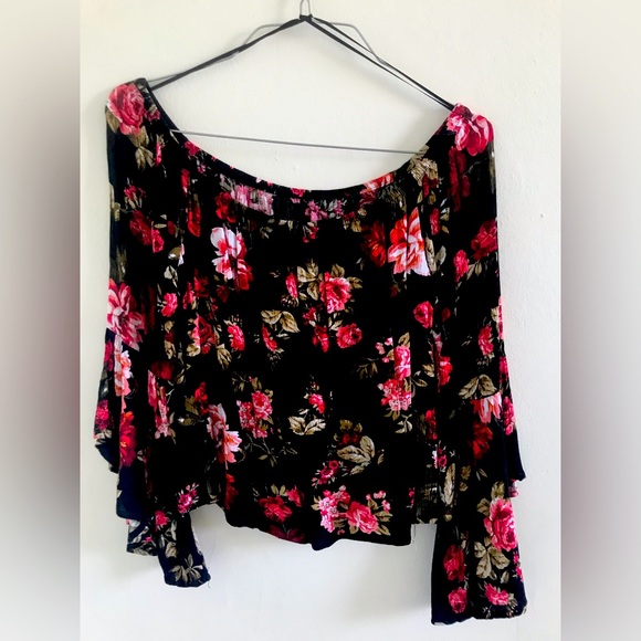 Summer Floral Off the Shoulder Blouse - Picture 4 of 5